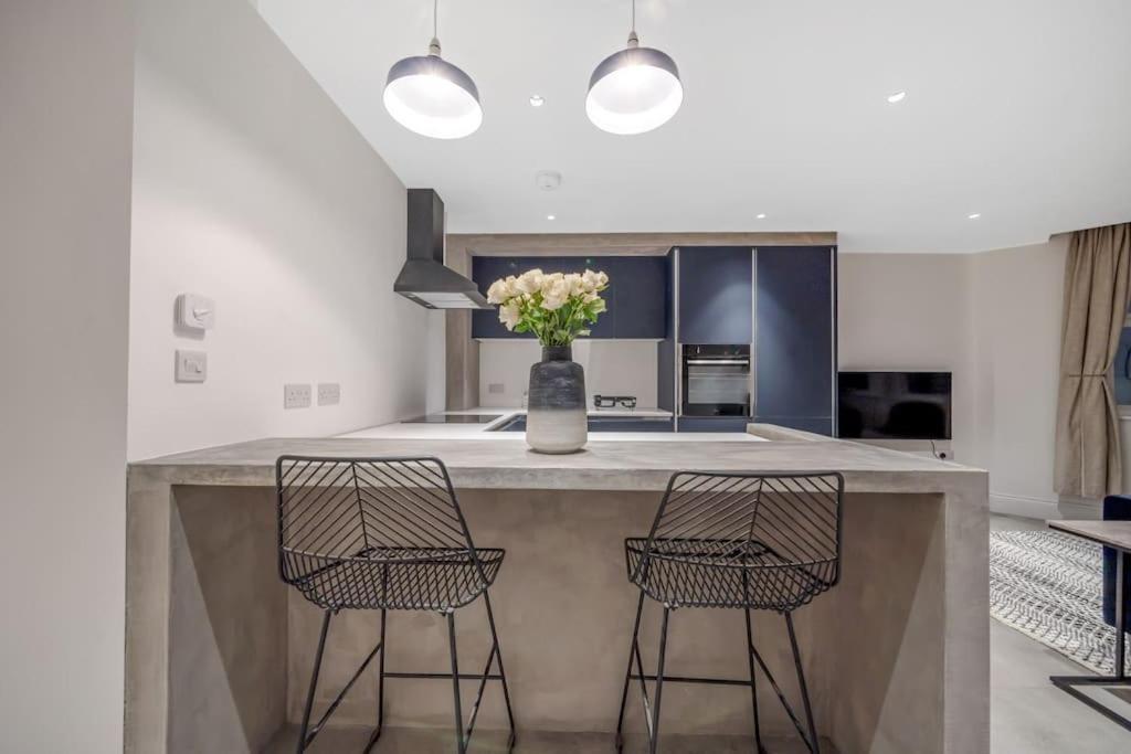 Trendy 2 Bedroom 2 Bathroom Apartment Minutes From Seafront In St Leonard'S Hastings St Leonards-on-Sea 외부 사진